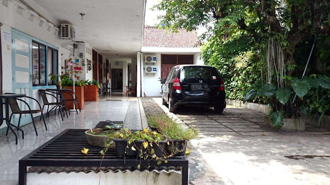 Isro Guesthouse Syariah Kepanjen ภายนอก รูปภาพ
