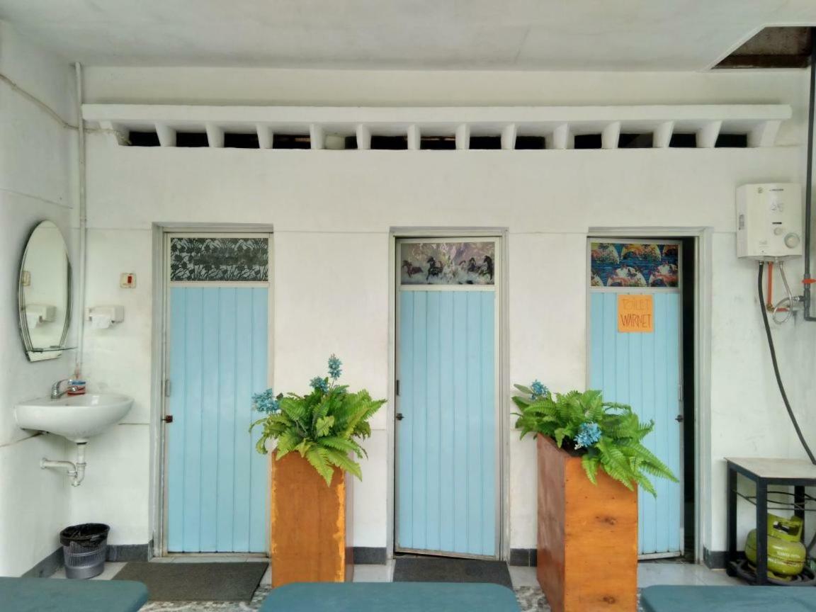 Isro Guesthouse Syariah Kepanjen ภายนอก รูปภาพ